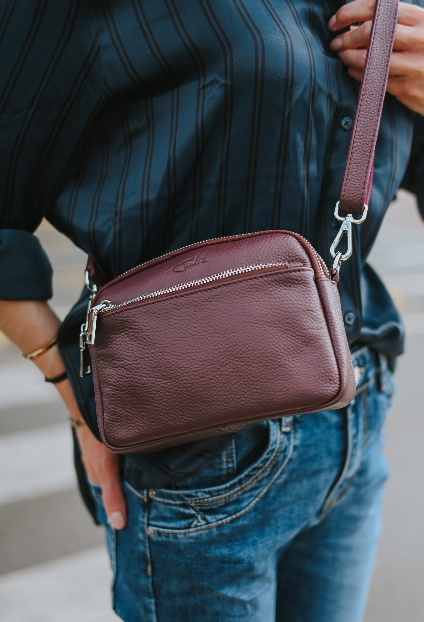 Liroa Burgundy Crossbody Bag