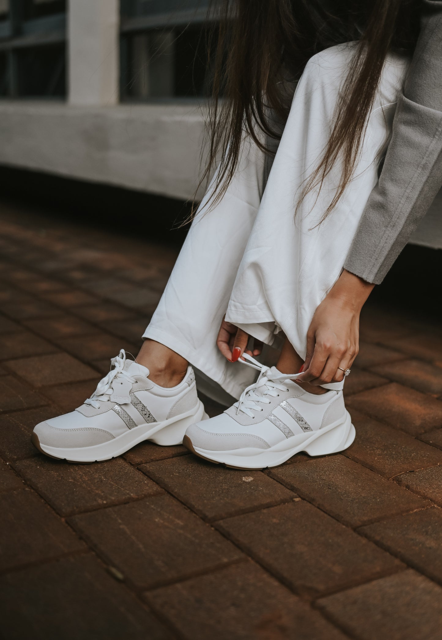 Nori White & Silver