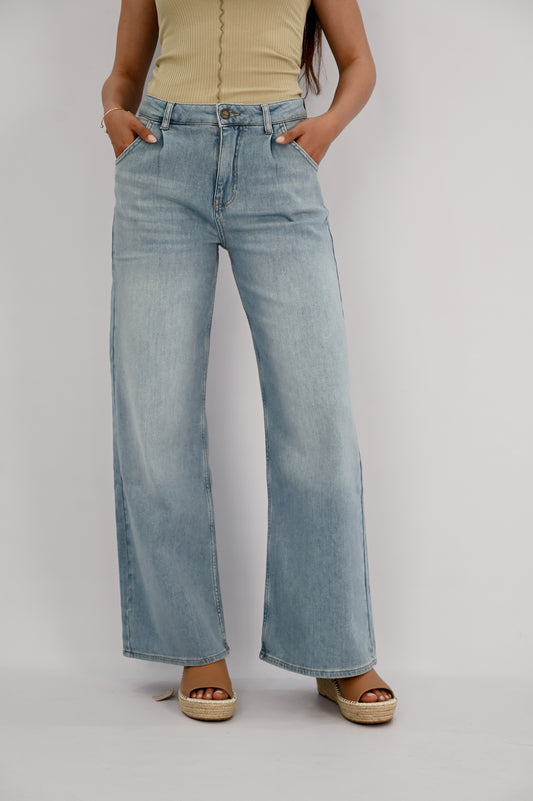 Denim with wide legs