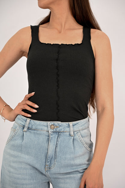 Ribbed singlet with wavy edges - Washed Black