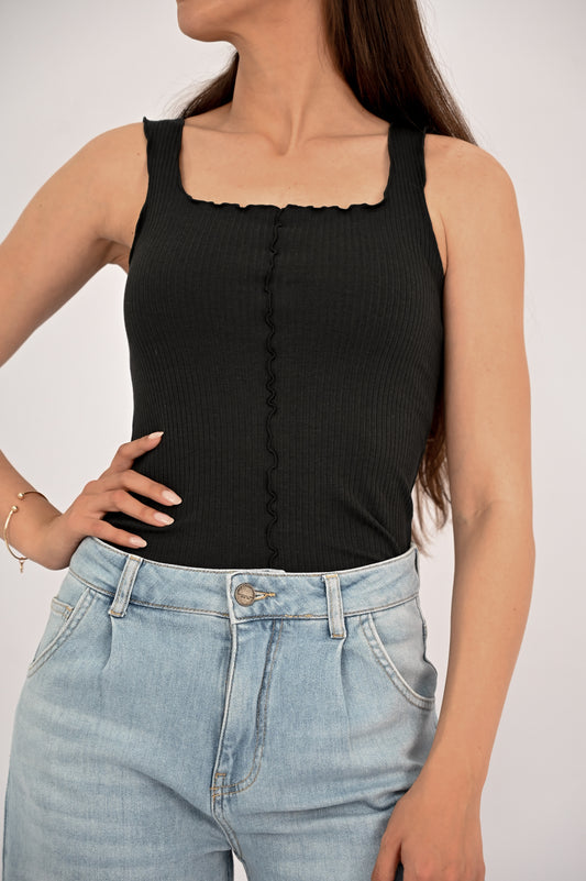 Ribbed singlet with wavy edges - Washed Black